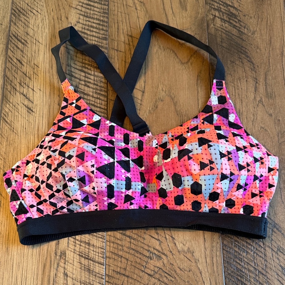 Victoria Sport-Geometric Pink and Black Women's Sport Bra Top